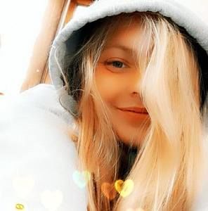 Meet your Posher, Hailey